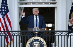 Ông Trump ký lệnh cấm nhập cảnh với công dân 12 quốc gia