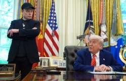 Ông Trump cảnh báo Elon Musk về 'hậu quả nghiêm trọng'