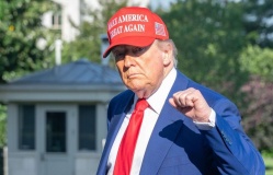 Ông Trump lần đầu tiên phát biểu sau vụ Mỹ ném bom cơ sở hạt nhân Iran
