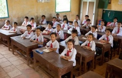 Báo Anh nêu lý do trẻ em Việt Nam học giỏi vượt trội