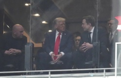 Ông Trump và Elon Musk lần đầu trò chuyện công khai sau xung đột
