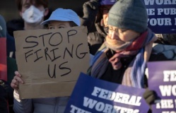 Thế hệ 'đi làm còn khổ hơn thất nghiệp'