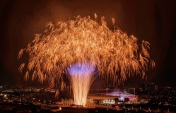 Sống sướng như vua: Ở Việt Nam chưa đầy một tuần, nhà văn Mỹ rời đi trong nuối tiếc