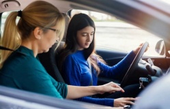 Thế hệ 'hoàng tử ghế phụ' từ chối cầm vô lăng