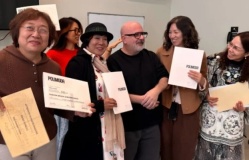 Những U70 chi hàng nghìn USD đi du học