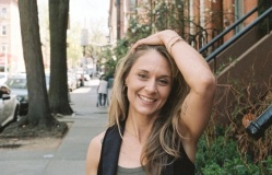 Nỗi khổ của người thu nhập cao nhưng sợ tiêu tiền