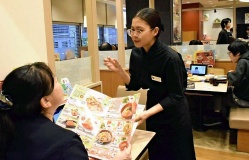 Nhật siết visa lao động khiến ngành nhà hàng lao đao