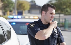 Cuộc sống Mỹ: Khi bị cảnh sát Mỹ hỏi cần làm gì?