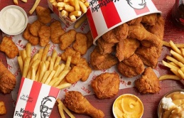 Ở nước ngoài, KFC là đồ ăn rẻ tiền thì ở Việt Nam lại là... “sành điệu“.