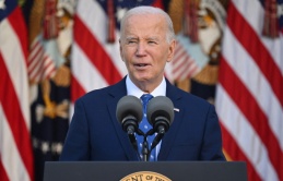 Ông Biden sắp đại xá 1.500 người