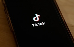 Mỹ cấm TikTok Shop để bảo vệ TMĐT: 61% mua hàng sau khi xem clip, mới ra mắt 1 năm đã vượt mặt Shein, thu về 16 tỷ USD, nguy cơ hàng giá rẻ Trung Quốc dìm ngập thị trường