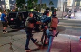 Cảnh sát Los Angeles bắt hàng loạt người vi phạm lệnh giới nghiêm