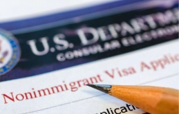 NGƯỜI XIN VISA KHÔNG ĐỊNH CƯ ĐẾN MỸ SẼ PHẢI TRẢ THÊM $250