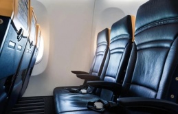 Lý do cửa sổ máy bay lệch với hàng ghế ngồi