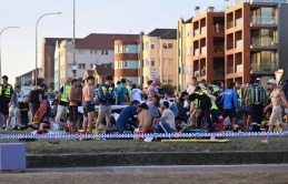 Xả súng ở bãi biển Australia, ít nhất 10 người chết Xả súng ở bãi biển Australia, ít nhất 10 người chết