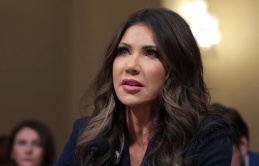 Mỹ tăng gấp ba tiền hỗ trợ cho người nhập cư tự trục xuất