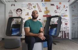 Những vụ bê bối tiền từ thiện chấn động nước Mỹ Những vụ bê bối tiền từ thiện chấn động nước Mỹ