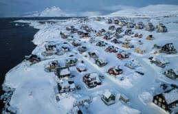 Ông Trump tiếp tục đề cập ý tưởng kiểm soát Greenland Ông Trump tiếp tục đề cập ý tưởng kiểm soát Greenland