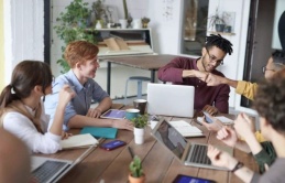 Thời 'ngọt ngào' của dân văn phòng Mỹ đã hết Thời 'ngọt ngào' của dân văn phòng Mỹ đã hết