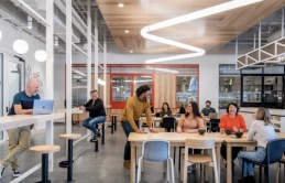 Giới nhà giàu Mỹ lo con thất nghiệp Giới nhà giàu Mỹ lo con thất nghiệp