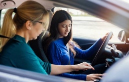 Thế hệ 'hoàng tử ghế phụ' từ chối cầm vô lăng Thế hệ 'hoàng tử ghế phụ' từ chối cầm vô lăng