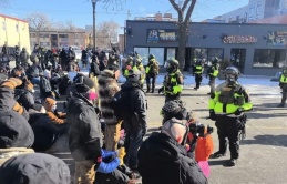 Vì sao người Mỹ rời đất nước với số lượng kỷ lục? Vì sao người Mỹ rời đất nước với số lượng kỷ lục?