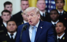 Ông Trump: NATO 'hèn nhát' Ông Trump: NATO 'hèn nhát'