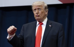 Ông Trump tuyên bố chiến sự với Iran 'đã chấm dứt' Ông Trump tuyên bố chiến sự với Iran 'đã chấm dứt'