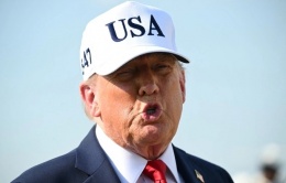 Ông Trump 'không hài lòng' về cuộc điện đàm với ông Putin