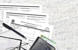 THỜI GIAN XỬ LÝ ĐƠN XIN THAY THẾ-GIA HẠN THẺ XANH TĂNG GẦN 1.000%