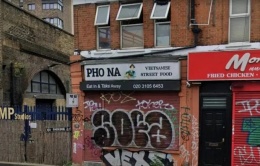 Nhà hàng Việt ở London bị phát hiện trữ đông thịt chó