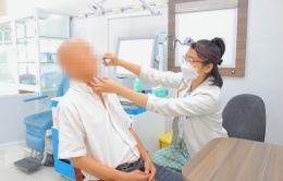 Việt kiều Mỹ bị cơn đau đầu hành hạ cả năm, về nước chữa cải thiện sau vài ngày