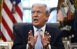 Ông Trump muốn gửi tiền cho dân để bỏ Obamacare