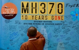 Malaysia nối lại tìm kiếm máy bay MH370