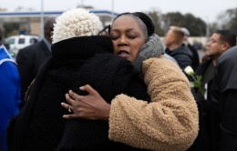 Nỗi kinh hoàng trong vụ xả súng tiệc sinh nhật trẻ em ở California