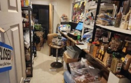 Hai người Mỹ bị tố gian lận gần 7 triệu USD trợ cấp tem phiếu Hai người Mỹ bị tố gian lận gần 7 triệu USD trợ cấp tem phiếu