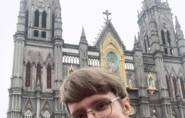 Cô gái Việt 'chốt đơn' chàng trai Nga sau ánh nhìn đầu tiên Cô gái Việt 'chốt đơn' chàng trai Nga sau ánh nhìn đầu tiên