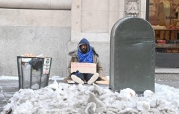 Người vô gia cư New York 'thà chịu rét còn hơn vào khu tạm trú' Người vô gia cư New York 'thà chịu rét còn hơn vào khu tạm trú'