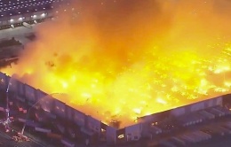 Cháy kho giấy vệ sinh phục vụ 50 triệu người ở California