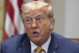 Ông Trump nói 'không hài lòng' với ông Putin