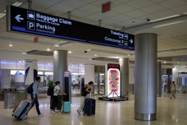 Mỹ dừng xử lý visa cho công dân 75 nước