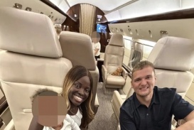 Triệu phú Anh bị chỉ trích vì thuê chuyên cơ chạy khỏi Dubai