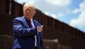 Cách ông Trump khóa chặt biên giới với người nhập cư
