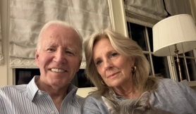 Ông Biden đăng ảnh sau khi mắc ung thư ác tính