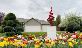 Khu vườn bốn mùa hoa của vợ chồng Việt ở Washington
