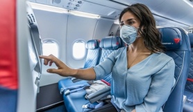 Phép lịch sự phải biết khi đi máy bay