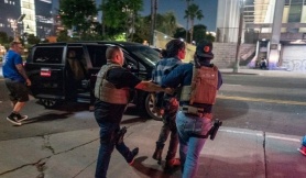 Cảnh sát Los Angeles bắt hàng loạt người vi phạm lệnh giới nghiêm