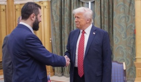 Tổng thống Mỹ ký sắc lệnh dỡ bỏ trừng phạt với Syria