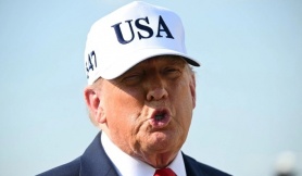 Ông Trump 'không hài lòng' về cuộc điện đàm với ông Putin