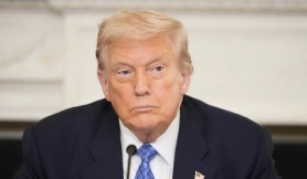 Ông Trump hoãn áp thuế với Trung Quốc thêm 90 ngày
